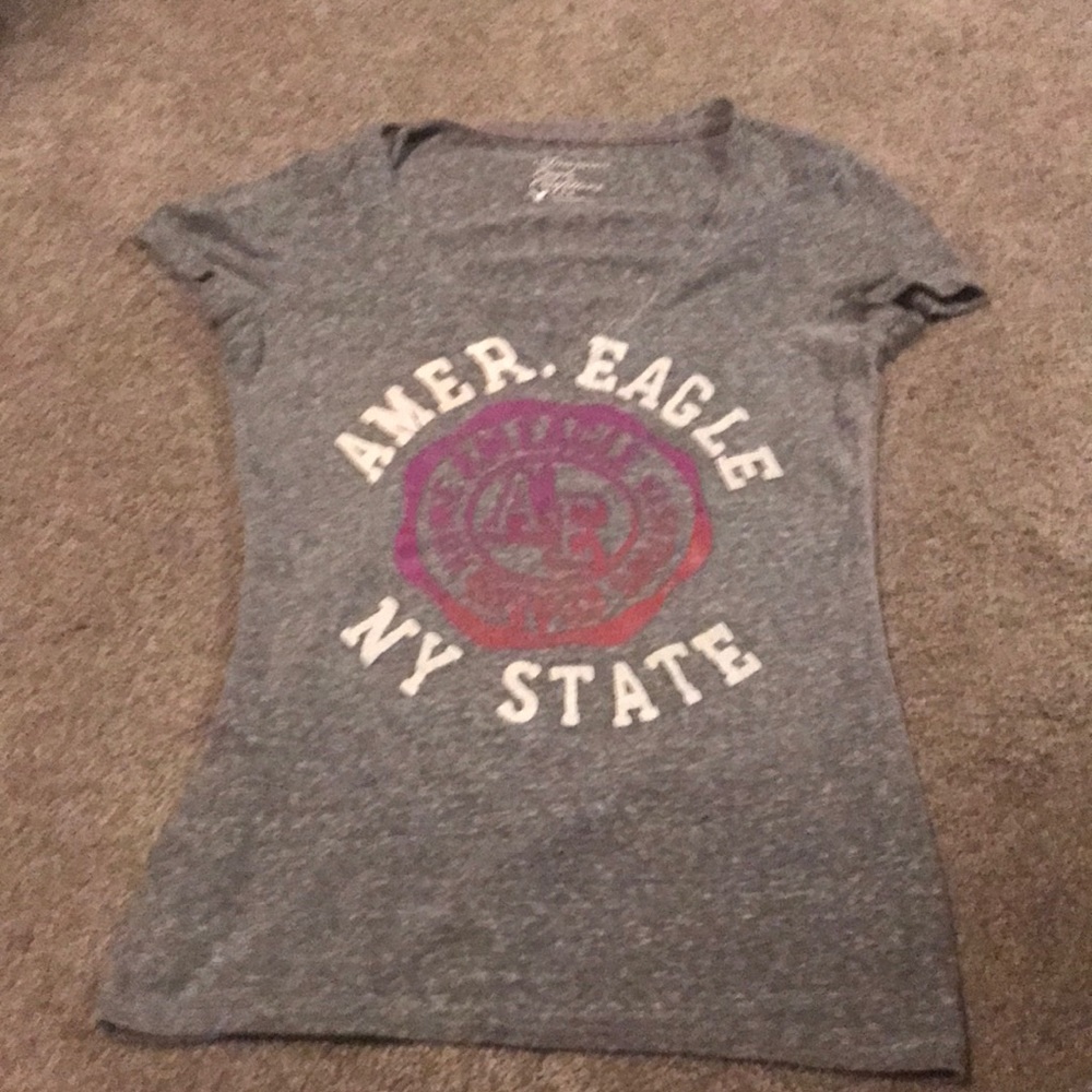AE short sleeve v-neck